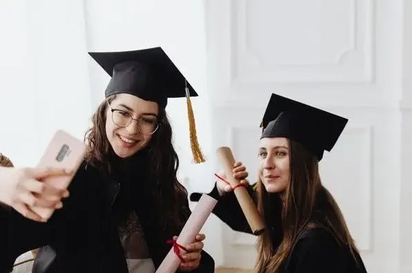 廣州留學(xué)中介機(jī)構(gòu)綜合評估與自費(fèi)留學(xué)服務(wù)選擇指南